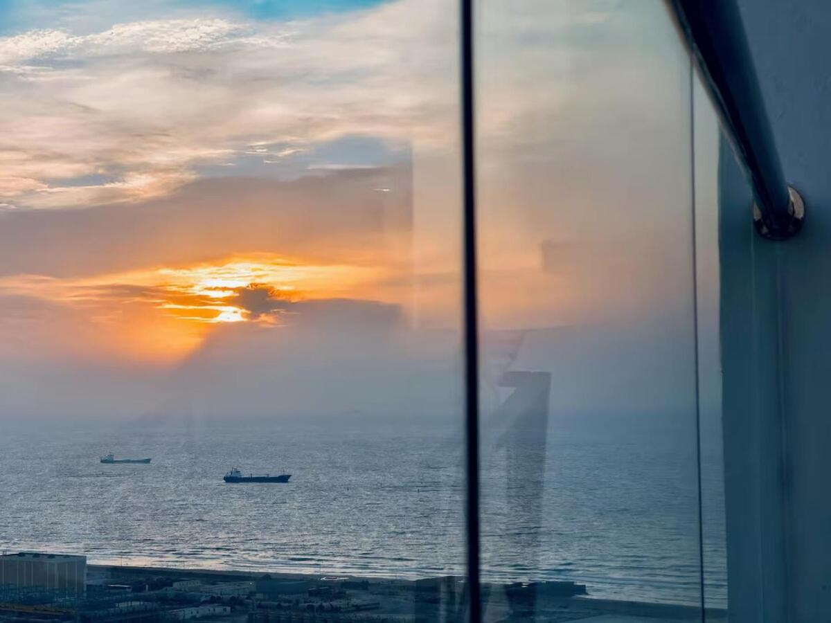 Apartment Luxury 4 Bhk Penthouse In Marina By Dpie Dec 2102