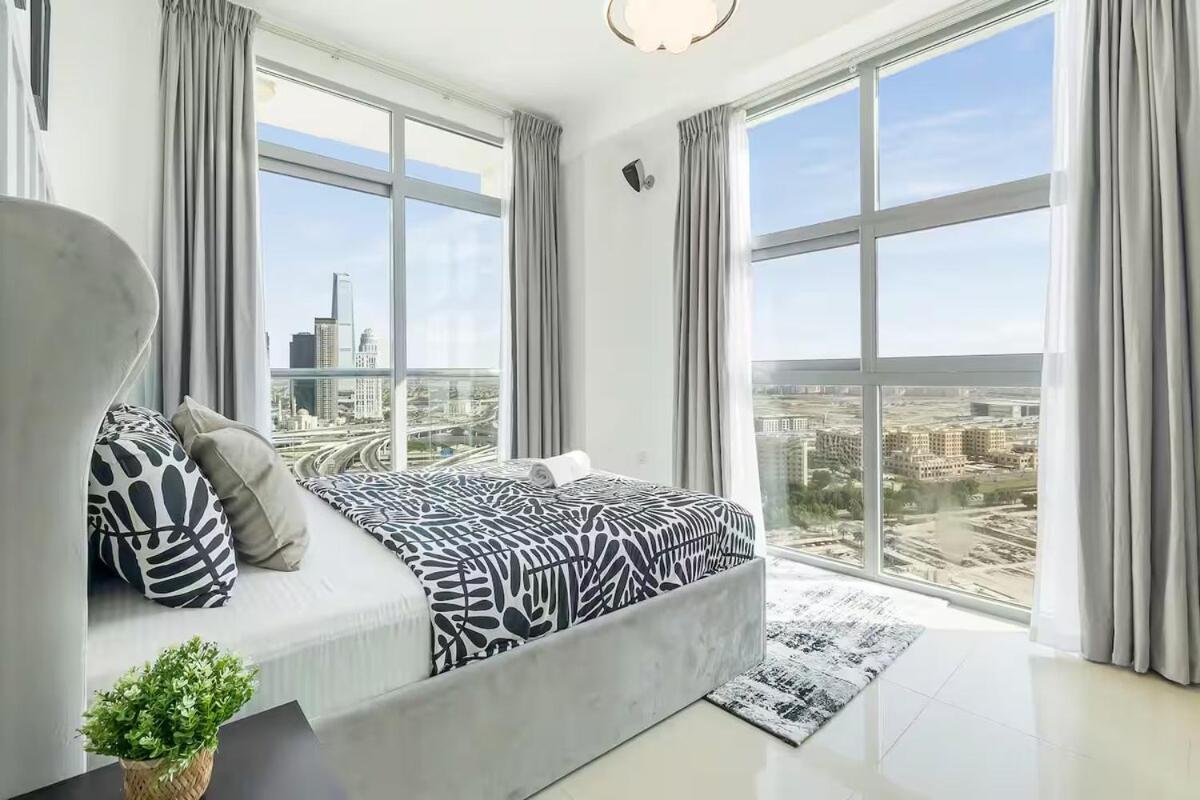 Luxury 4 Bhk Penthouse In Marina By Dpie Dec 2102 Apartment