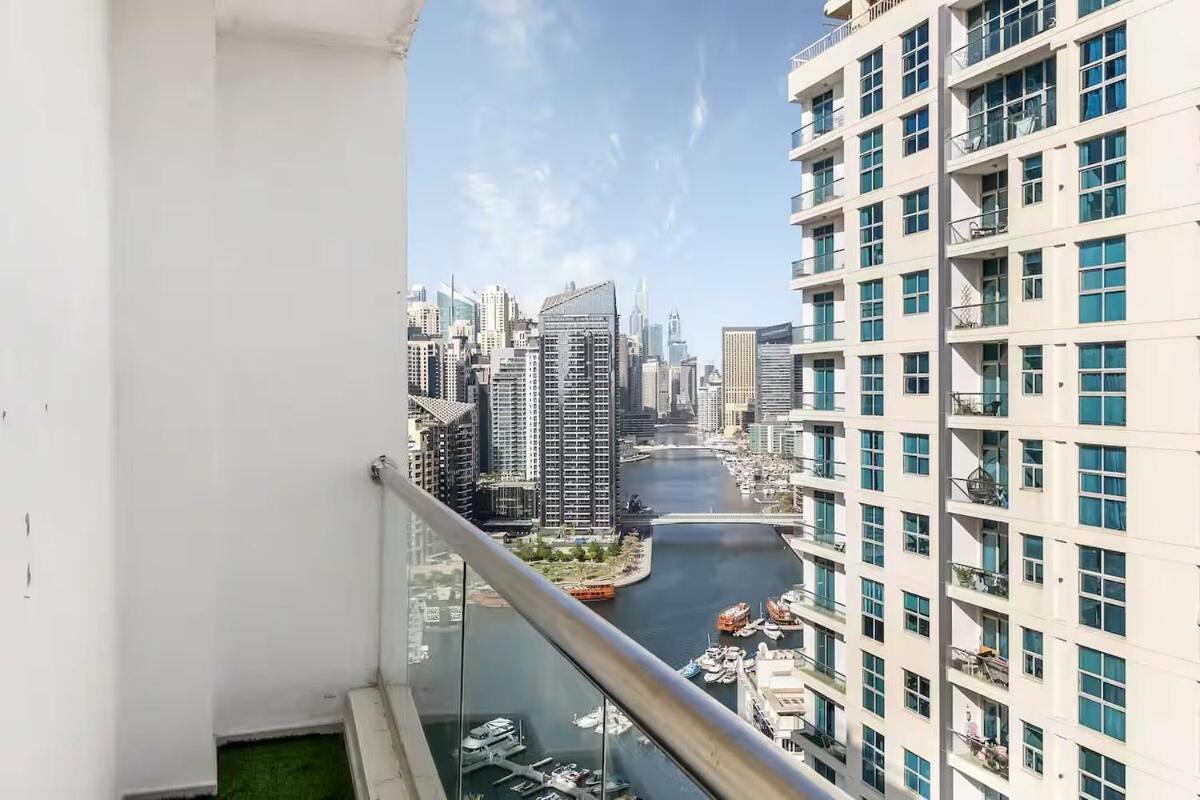 Luxury 4 Bhk Penthouse In Marina By Dpie Dec 2102