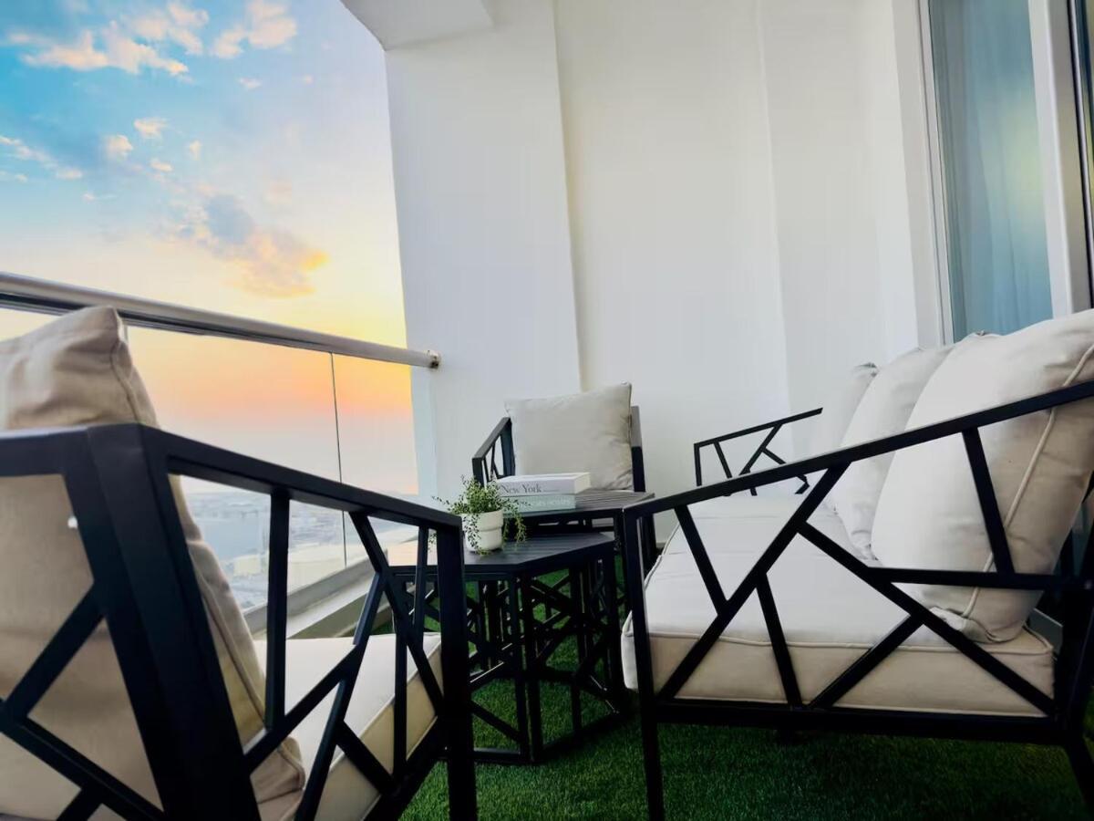 Luxury 4 Bhk Penthouse In Marina By Dpie Dec 2102 Apartment *